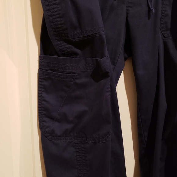 Koi Stretch Navy Lindsey Cargo Scrubs, Size L (Regular) - Picture 8 of 12